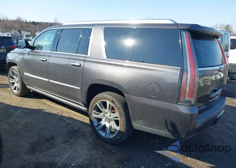 2016 Cadillac Escalade Esv Premium Collection z USA, uszkodzony, nr VIN 1GYS4JKJ6GR156679